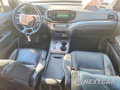Zdjęcie 8 z 13 samochodu: 2019 HONDA PASSPORT EXL VIN:5FNYF8H54KB005805 - miniatura