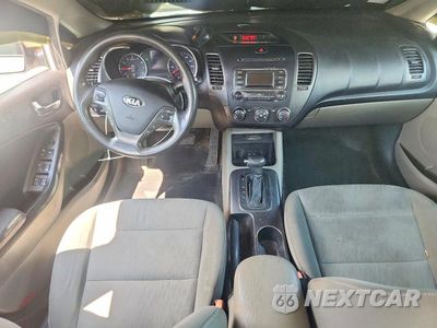 Zdjęcie 8 z 12 samochodu: 2014 KIA FORTE LX VIN:KNAFK4A61E5189120 - miniatura