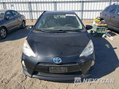 Piąte zdjęcie samochodu w środku: 2012 TOYOTA PRIUS C THREE VIN:JTDKDTB32C1023395 - miniatura