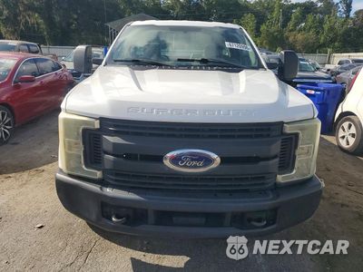 Piąte zdjęcie samochodu w środku: 2017 FORD F250 SUPER DUTY VIN:1FTBF2A67HEB14615 - miniatura