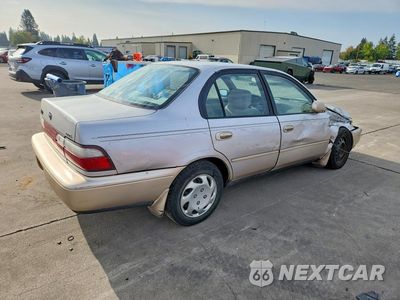 Trzecie zdjęcie samochodu z tyłu: 1997 TOYOTA COROLLA DX VIN:1NXBB02E1VZ509117 - miniatura