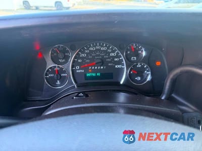 Zdjęcie 8 z 10 samochodu: 2017 GMC SAVANA G3500 VIN:1GTZ7HFG5H1107864 - miniatura