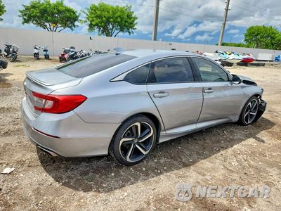 Trzecie zdjęcie samochodu z tyłu: 2018 HONDA ACCORD SPORT VIN:1HGCV1F31JA101213 - miniatura