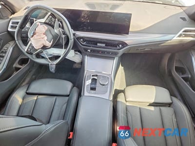 Zdjęcie 8 z 12 samochodu: 2025 BMW 330XI VIN:3MW89CW05S8F14109 - miniatura