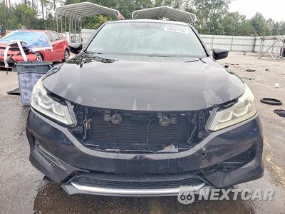 Piąte zdjęcie samochodu w środku: 2017 HONDA ACCORD SPORT VIN:1HGCR2F50HA216181 - miniatura