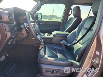 Zdjęcie 7 z 13 samochodu: 2025 TOYOTA LAND CRUISER BASE VIN:JTEABFAJXS5014854 - miniatura