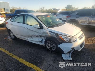 Czwarte zdjęcie samochodu z boku: 2017 HYUNDAI ACCENT SE VIN:KMHCT4AE6HU169350 - miniatura