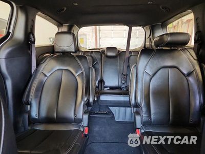 Zdjęcie 10 z 13 samochodu: 2025 CHRYSLER PACIFICA SELECT VIN:2C4RC1BG7SR513155 - miniatura