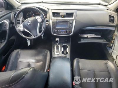 Zdjęcie 8 z 12 samochodu: 2016 NISSAN ALTIMA 3.5 SL VIN:1N4BL3AP9GC167081 - miniatura