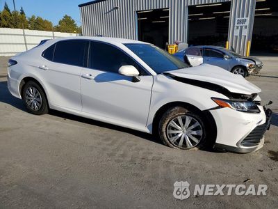 Czwarte zdjęcie samochodu z boku: 2022 TOYOTA CAMRY LE VIN:4T1C31AK1NU586505 - miniatura