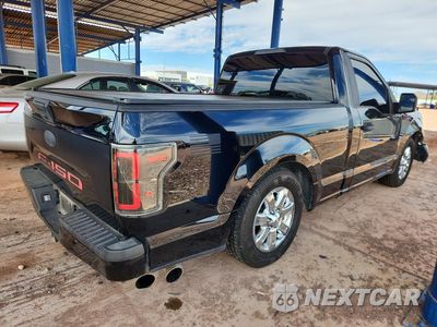 Trzecie zdjęcie samochodu z tyłu: 2019 FORD F150 VIN:1FTMF1C5XKFB50842 - miniatura