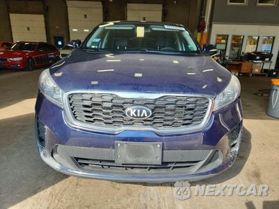 Piąte zdjęcie samochodu w środku: 2020 KIA SORENTO S VIN:5XYPG4A58LG616247 - miniatura