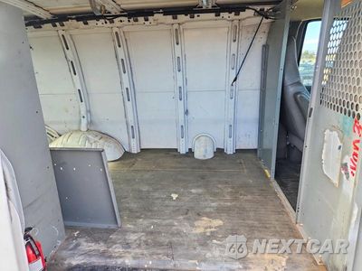 Zdjęcie 10 z 12 samochodu: 2007 GMC SAVANA G1500 VIN:1GTFG15X171165769 - miniatura