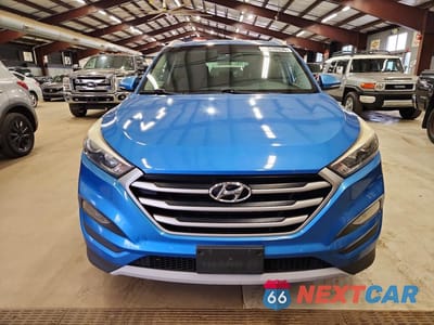 Piąte zdjęcie samochodu w środku: 2017 HYUNDAI TUCSON SPORT VIN:KM8J3CA22HU396154 - miniatura