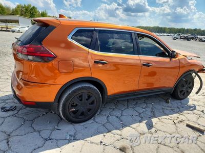 Trzecie zdjęcie samochodu z tyłu: 2017 NISSAN ROGUE S VIN:JN8AT2MT1HW146223 - miniatura
