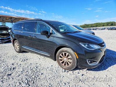 Czwarte zdjęcie samochodu z boku: 2017 CHRYSLER PACIFICA TOURING L VIN:2C4RC1BG6HR667400 - miniatura