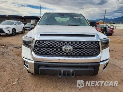 Piąte zdjęcie samochodu w środku: 2019 TOYOTA TUNDRA SR5 VIN:5TFDY5F18KX846832 - miniatura