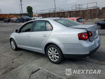 Drugie zdjęcie samochodu z przodu: 2010 VOLKSWAGEN JETTA SE VIN:3VWRZ7AJ4AM098460 - miniatura
