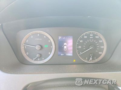 Zdjęcie 9 z 12 samochodu: 2017 HYUNDAI SONATA SPORT VIN:5NPE34AF2HH497509 - miniatura