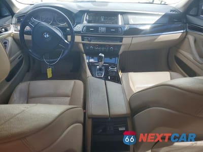 Zdjęcie 8 z 12 samochodu: 2011 BMW 528 I VIN:WBAFR1C59BC750864 - miniatura