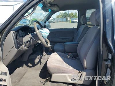 Zdjęcie 7 z 12 samochodu: 2003 TOYOTA TACOMA V6 VIN:5TEWN72N83Z232444 - miniatura