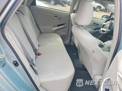 Zdjęcie 10 z 12 samochodu: 2012 TOYOTA PRIUS THREE VIN:JTDKN3DU2C5433481 - miniatura