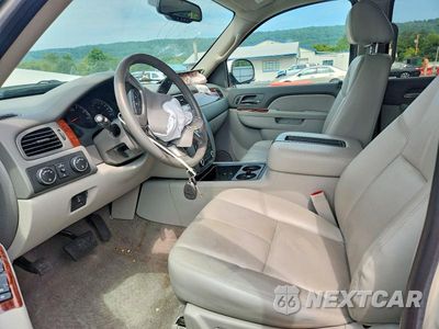 Zdjęcie 7 z 13 samochodu: 2012 GMC YUKON SLT VIN:1GKS2CE08CR260843 - miniatura