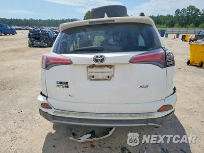 Zdjęcie 6 z 12 samochodu: 2017 TOYOTA RAV4 XLE VIN:JTMWFREV4HJ108774 - miniatura