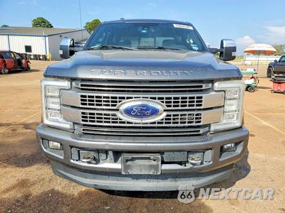 Piąte zdjęcie samochodu w środku: 2017 FORD F250 SUPER DUTY VIN:1FT7W2BT8HEF10305 - miniatura