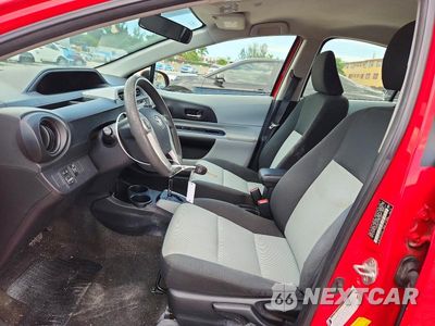 Zdjęcie 7 z 12 samochodu: 2012 TOYOTA PRIUS C TWO VIN:JTDKDTB31C1030998 - miniatura