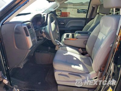 Zdjęcie 7 z 13 samochodu: 2018 CHEVROLET SILVERADO K1500 CUSTOM VIN:3GCUKPEC4JG340031 - miniatura