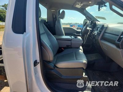Zdjęcie 10 z 12 samochodu: 2020 FORD F350 SUPER DUTY VIN:1FDRF3G65LEC47485 - miniatura