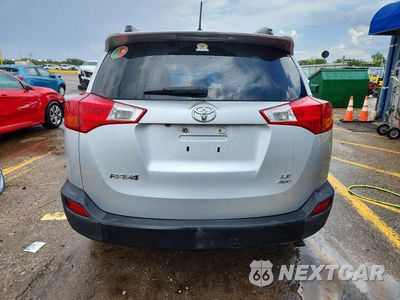 Zdjęcie 6 z 12 samochodu: 2015 TOYOTA RAV4 LE VIN:JTMBFREV4FD140246 - miniatura