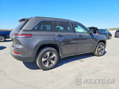 Trzecie zdjęcie samochodu z tyłu: 2024 JEEP GRAND CHEROKEE LIMITED 4XE VIN:1C4RJYB64RC132419 - miniatura