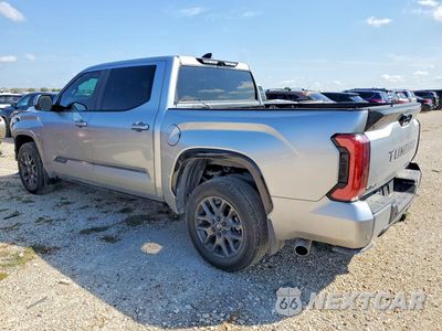 Drugie zdjęcie samochodu z przodu: 2025 TOYOTA TUNDRA PLATINUM VIN:5TFNA5DB8SX265609 - miniatura