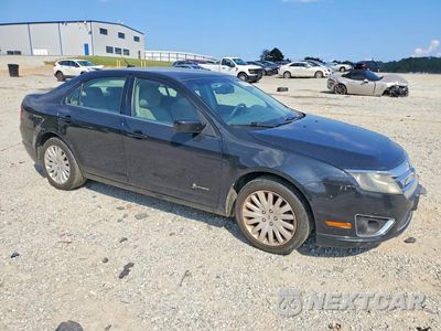 Czwarte zdjęcie samochodu z boku: 2010 FORD FUSION HYBRID VIN:3FADP0L32AR171536 - miniatura