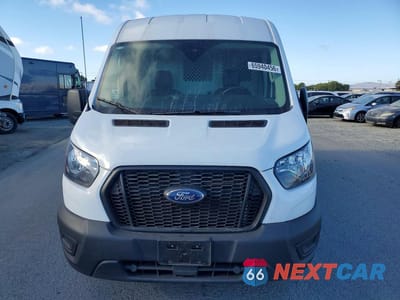Piąte zdjęcie samochodu w środku: 2024 FORD TRANSIT 250 DELIVERY VAN VIN:1FTBR1C84RKB74645 - miniatura