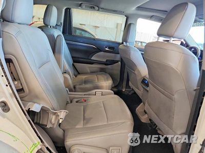 Zdjęcie 11 z 14 samochodu: 2018 TOYOTA HIGHLANDER LIMITED VIN:5TDDZRFH5JS878207 - miniatura