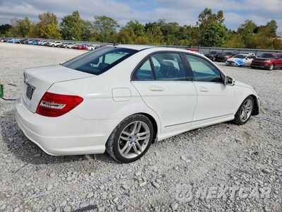 Trzecie zdjęcie samochodu z tyłu: 2013 MERCEDES-BENZ C 250 VIN:WDDGF4HB7DR273003 - miniatura