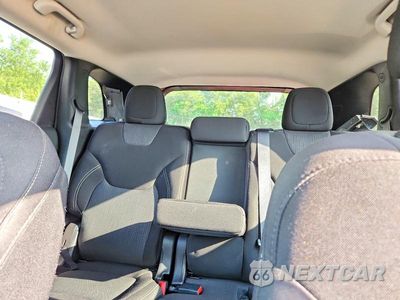 Zdjęcie 10 z 13 samochodu: 2015 JEEP CHEROKEE LATITUDE VIN:1C4PJMCB7FW649882 - miniatura