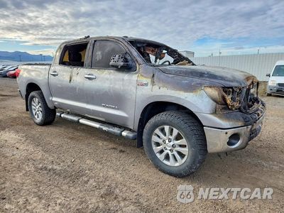 Czwarte zdjęcie samochodu z boku: 2012 TOYOTA TUNDRA CREWMAX LIMITED VIN:5TFHY5F19CX246727 - miniatura