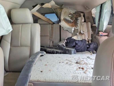 Zdjęcie 10 z 13 samochodu: 2014 CHEVROLET SUBURBAN C1500 LT VIN:1GNSCJE00ER241307 - miniatura