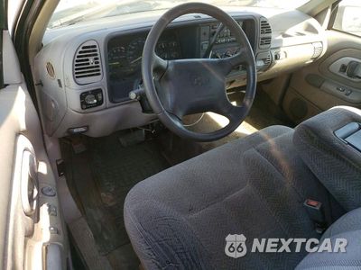 Zdjęcie 8 z 12 samochodu: 1996 CHEVROLET GMT-400 C1500 VIN:2GCEC19RXT1227015 - miniatura