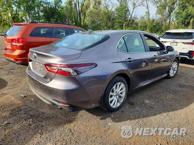 Trzecie zdjęcie samochodu z tyłu: 2023 TOYOTA CAMRY LE VIN:4T1C11BK3PU096770 - miniatura