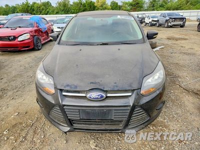 Piąte zdjęcie samochodu w środku: 2014 FORD FOCUS SE VIN:1FADP3F20EL226736 - miniatura