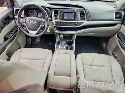 Zdjęcie 8 z 13 samochodu: 2014 TOYOTA HIGHLANDER LE VIN:5TDZKRFH7ES014355 - miniatura