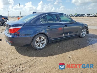 Trzecie zdjęcie samochodu z tyłu: 2010 BMW 528 I VIN:WBANU5C56AC128965 - miniatura