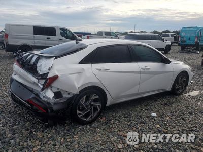 Trzecie zdjęcie samochodu z tyłu: 2025 HYUNDAI ELANTRA SEL SPORT VIN:KMHLM4DG8SU903021 - miniatura