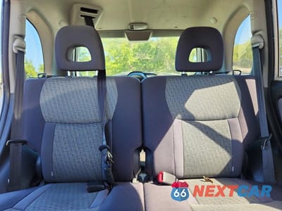 Zdjęcie 10 z 13 samochodu: 2005 TOYOTA RAV4 BASE VIN:JTEHD20V150047376 - miniatura