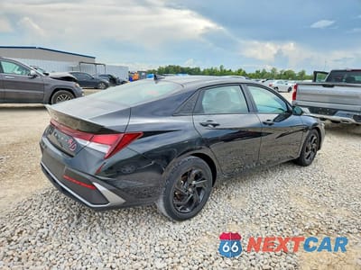 Trzecie zdjęcie samochodu z tyłu: 2026 HYUNDAI ELANTRA SEL SPORT VIN:KMHLM4DG7TU173703 - miniatura